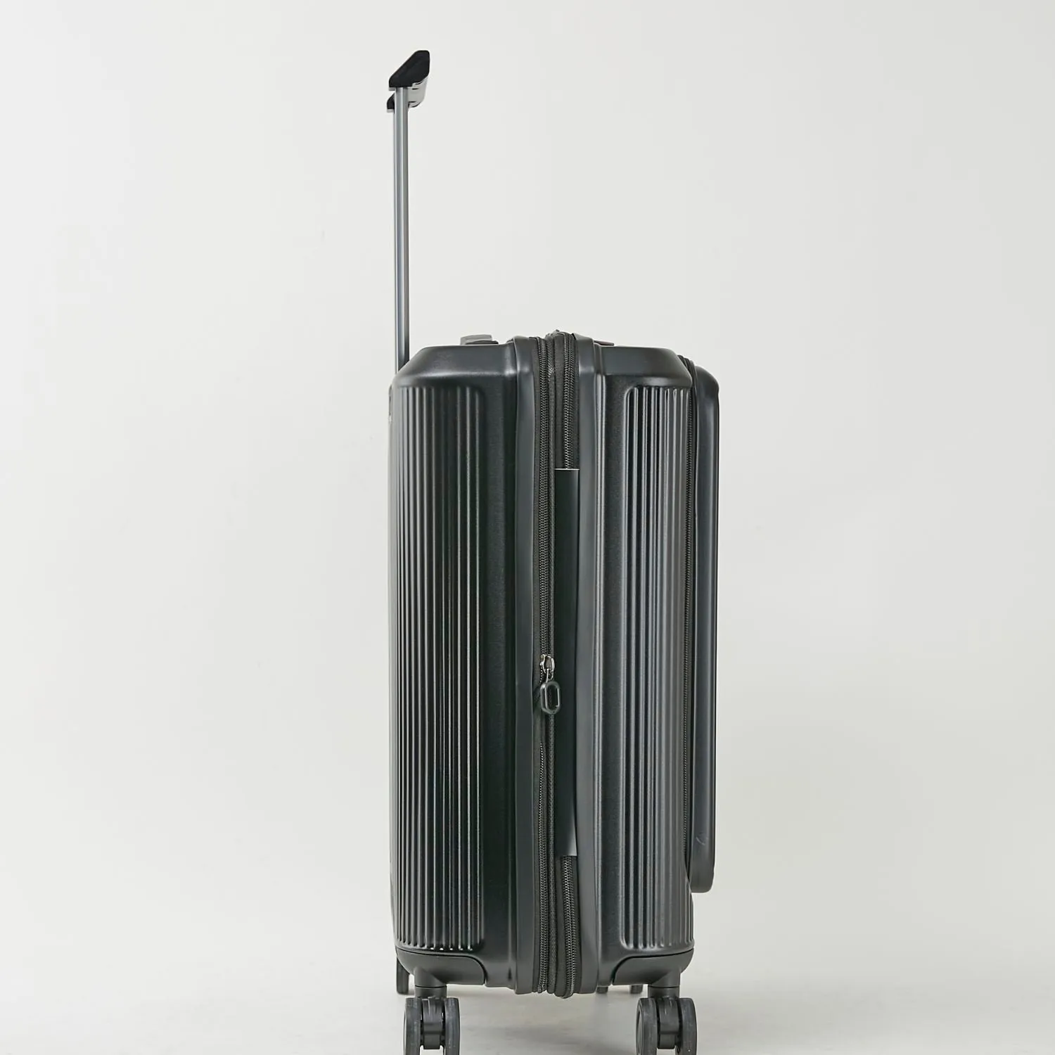 Conwood Odyssey Polycarbonate 20" Carry On Luggage