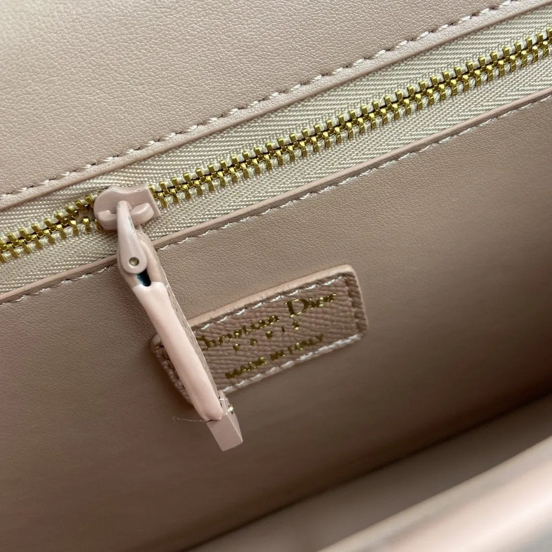 Designer Handbags DR 092